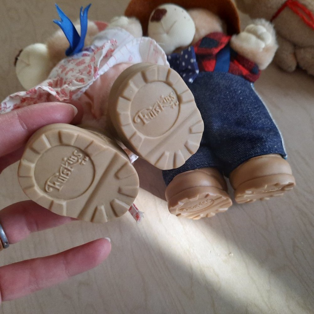 Vintage 80's Wendy's FURSKINS 7" Bears - Farrell, Hattie Set of 2 + extras! - Picture 11 of 16